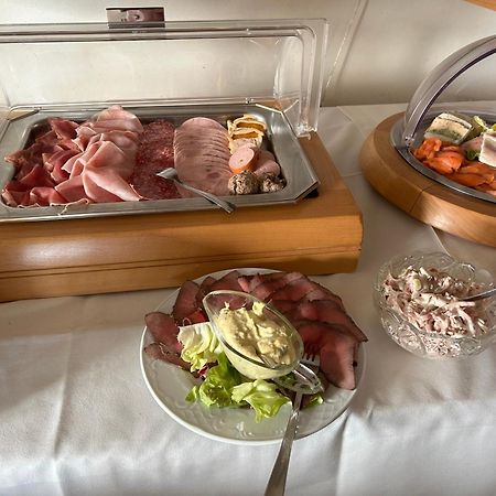 伯格酒店 Dannenfels 外观 照片